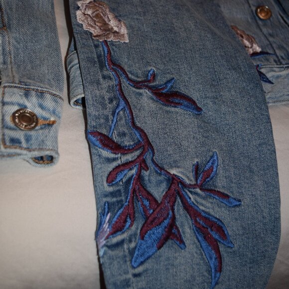 Lucky Brand Amazing Embroidered Bridget High Rise 4/27  😍 NWOT - Picture 12 of 12